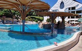 Spa Residence Carbona 101, 307 Apartman
